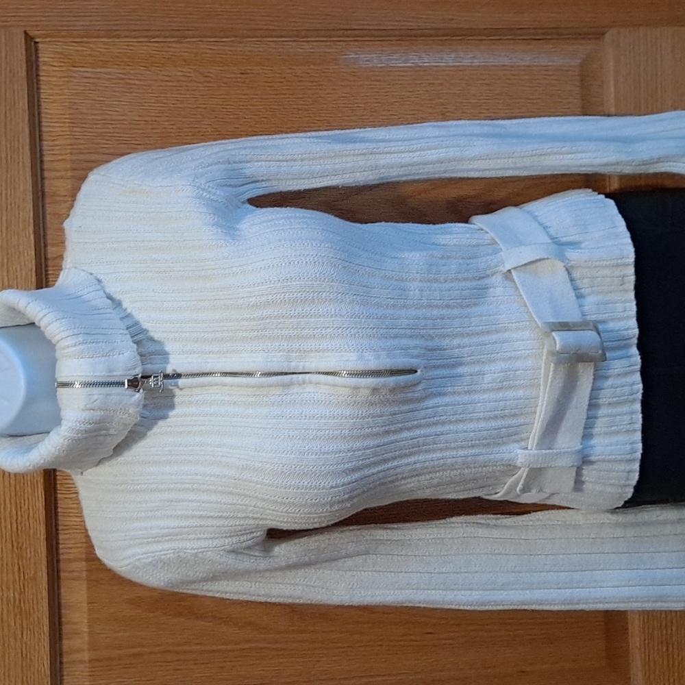 Y2K Jennifer Lopez JLo White Belted Sweater - Picture 5 of 8